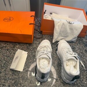 Hermes Men’s Bouncing Sneaker Blanc, Size 10